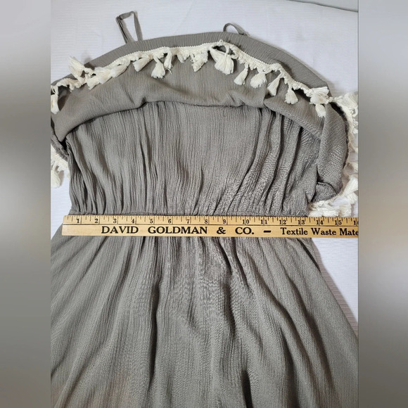 Umgee Taupe and Tasseled Hankerchief Dress sz M - Picture 5 of 8
